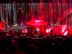 Quit!! Tour: una gira que se ve y se siente con PIXERA