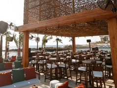 Île Beach Bar vibra con Martin Audio FlexPoint