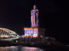 Los proyectores láser RGB de Christie iluminan la estatua de Thiruvalluvar con un espectacular show de mapping