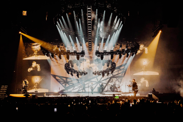 Follow-Me 3D hace posible la espectacular luz de la High Road Tour