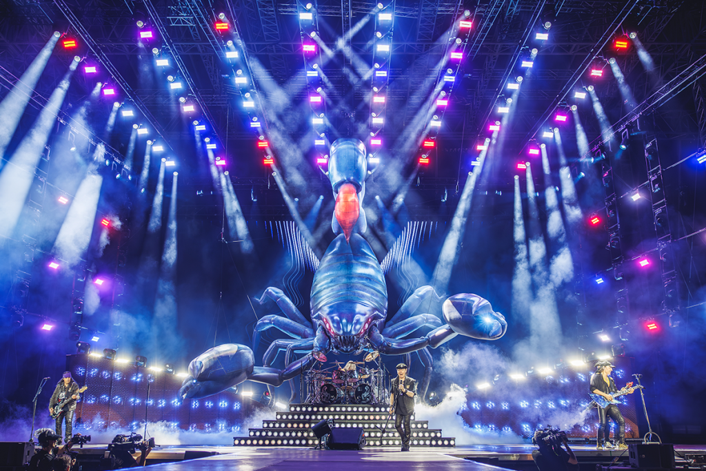 Scorpions celebran su 60º aniversario en Hannover con un espectacular diseño lumínico de GLP