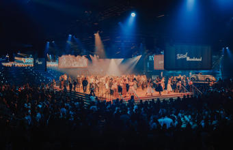 El sistema Spectera de Sennheiser ofrece cobertura bidireccional total en once escenarios simultáneos El sistema Spectera de Sennheiser ofrece cobertura bidireccional total en once escenarios simultáneos