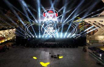 Nos vamos de bolo! Love the 90’s – iluminación con David Carrasquilla Nos vamos de bolo! Love the 90's - iluminación con David Carrasquilla