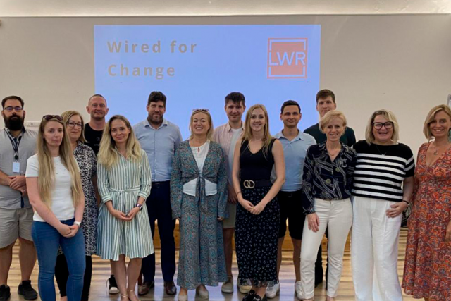 Lightware consolida su cultura ESG con proyectos de impacto social y formación interna