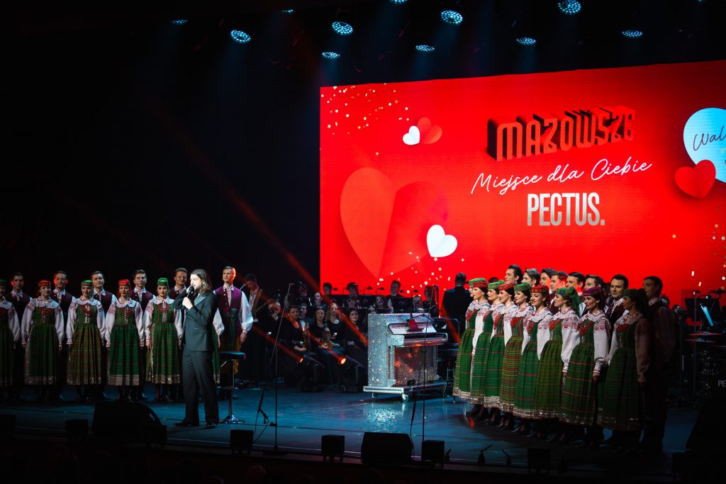 KLANG y DiGiCo redefinen la monitorización inmersiva en el concierto de San Valentín de Mazowsze
