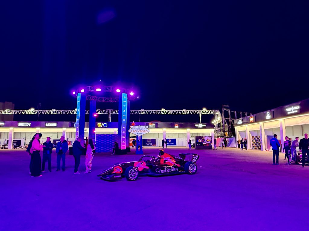 GLP despliega 770 luminarias híbridas JDC en el Gran Premio de Fórmula 1 de Las Vegas