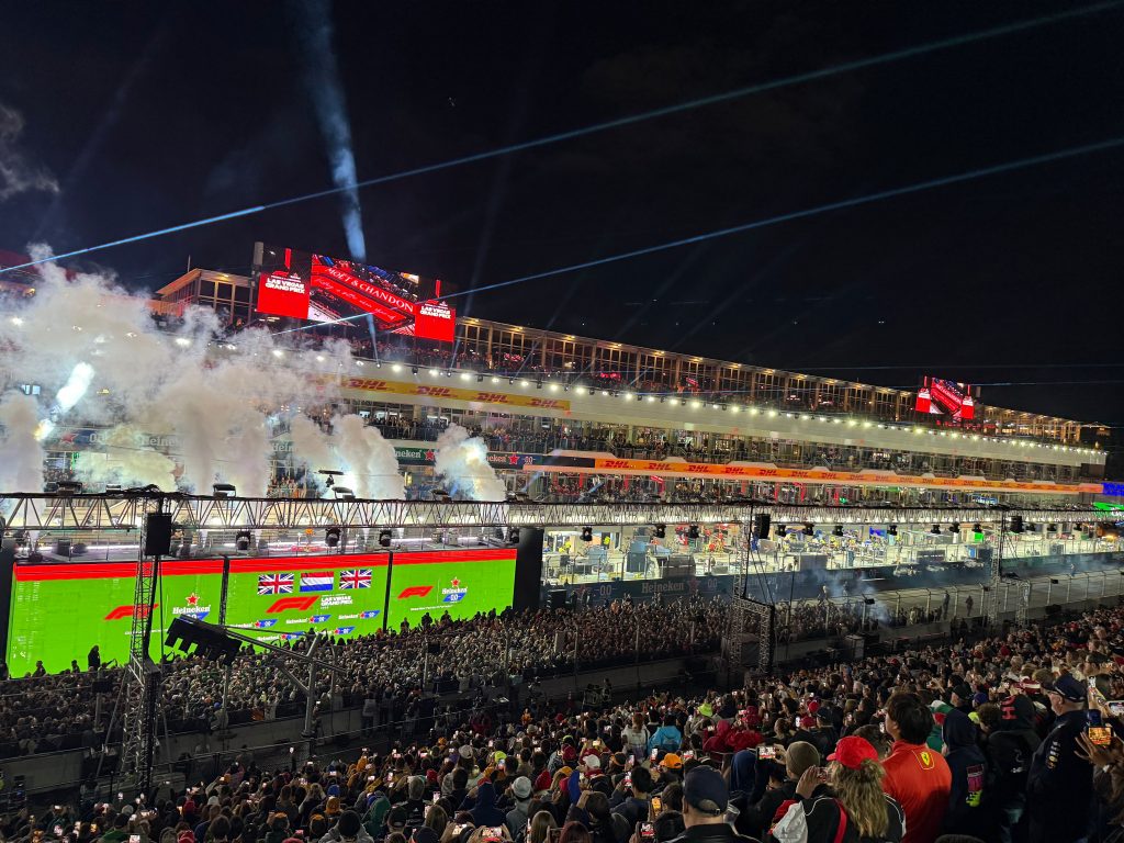 GLP despliega 770 luminarias híbridas JDC en el Gran Premio de Fórmula 1 de Las Vegas