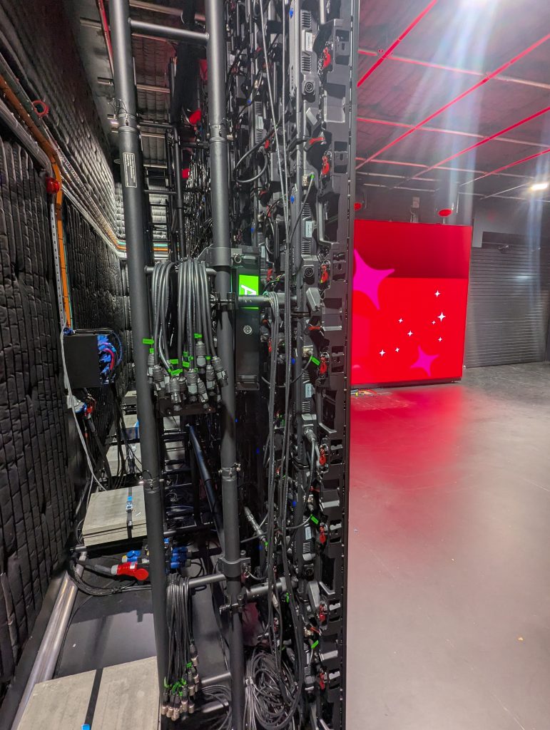 INFiLED equipa el nuevo estudio de BBC Studioworks para los sorteos en directo de la National Lottery