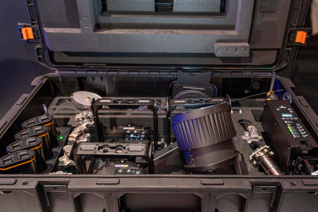 Astera amplía las posibilidades de QuikBeam con el nuevo 8-Unit QuikCase Kit