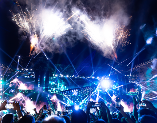 GLP TWYN unifica el diseño de iluminación de la gira de estadios de Vasco Rossi GLP TWYN unifica el diseño de iluminación de la gira de estadios de Vasco Rossi