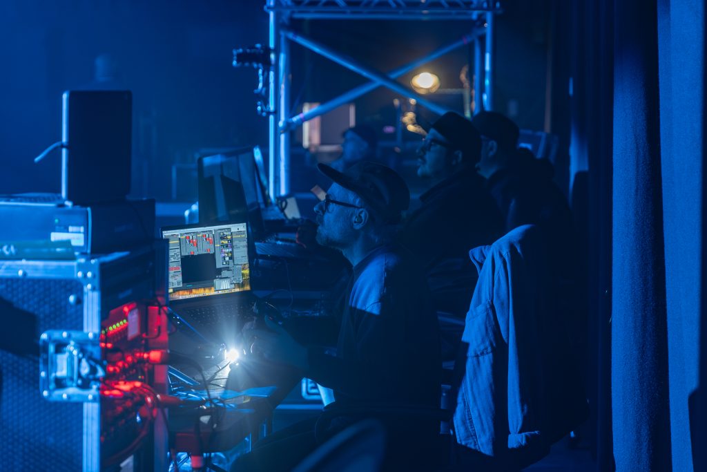 AV Stumpfl Vario 64 para la gira de Super Furry Animals