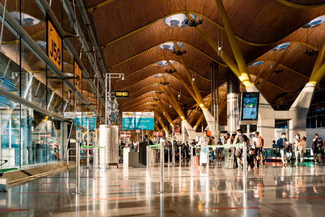Powersoft aporta eficiencia y sostenibilidad al sistema de megafonía del Aeropuerto Adolfo Suárez Madrid-Barajas Powersoft aporta eficiencia y sostenibilidad al sistema de megafonía del Aeropuerto Adolfo Suárez Madrid-Barajas